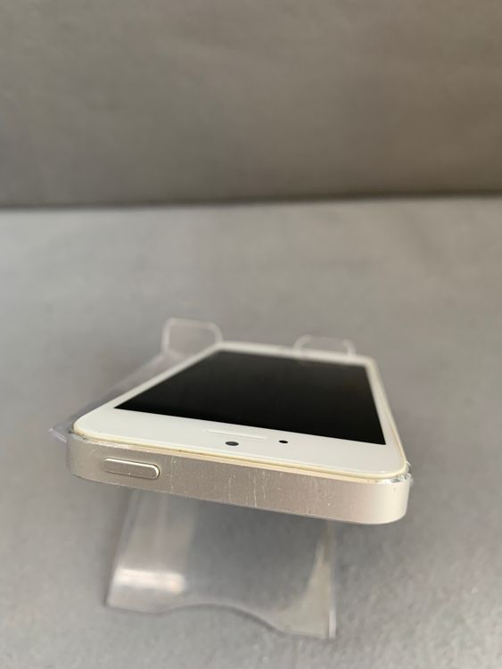 ��� ������ docomo����ꥢ iPhone 5S 32GB ����С���