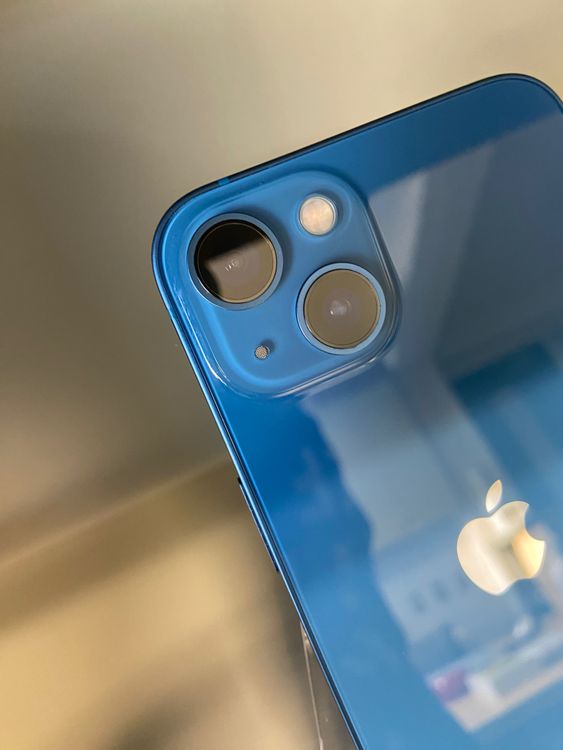 ���ʡ������ǡ�SIM�ե꡼��iPhone13 256GB �֥롼��