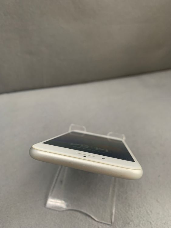 Ķ���� ������ SIM�ե꡼ iPhone8 64GB ����С���