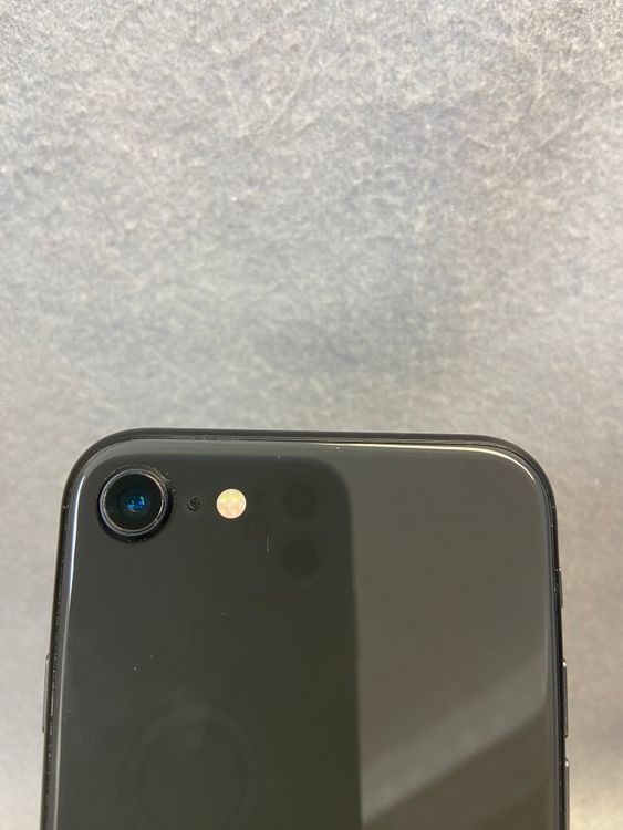 Ķ���ʡ������ǡ�SIM�ե꡼��iPhoneSE ������ 128GB���֥�å���