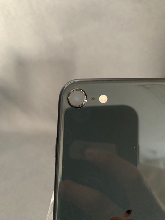 ���ʡ������ǡ�SIM�ե꡼��iPhone SE �������塡128GB���֥�å���