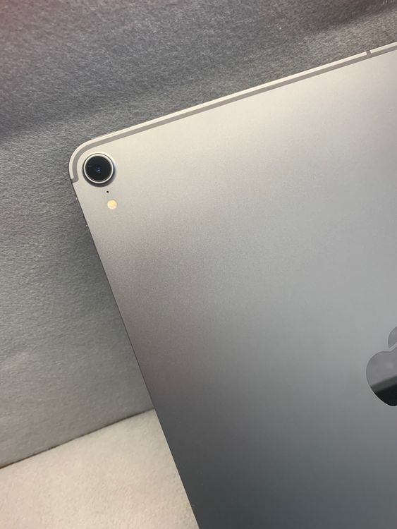 ���� iPad Pro 12.9����� ��3���� 256GB Wi-Fi�� ���ڡ������졼��