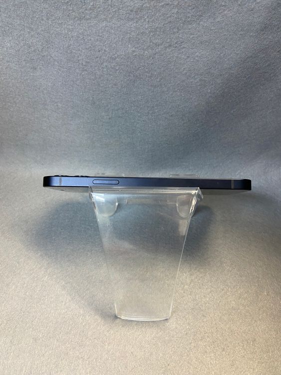 ���ʡ������ǡ�SIM�ե꡼��iPhone12��128GB �֥�å���