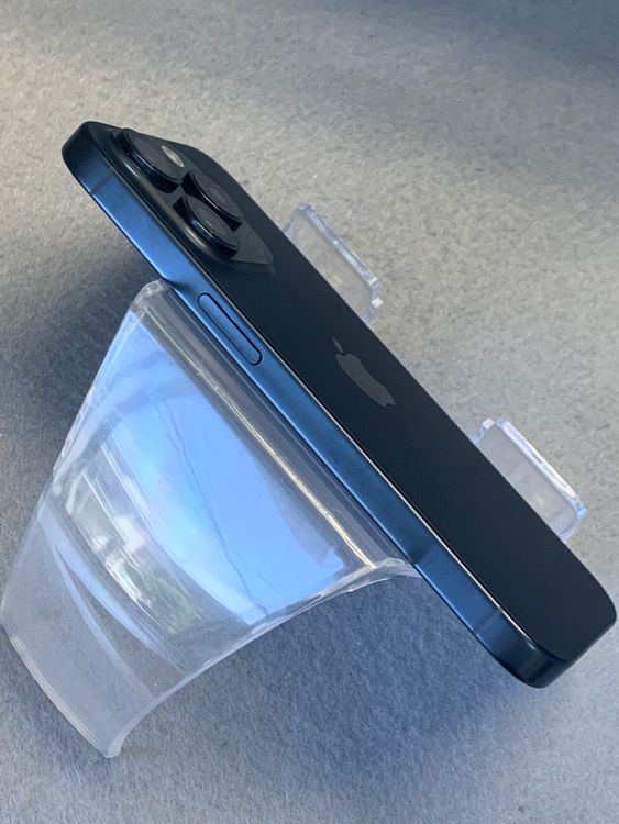����Ʊ�͡������ǡ�SIM�ե꡼iPhone15pro 256GB �֥롼�����󥦥࿧