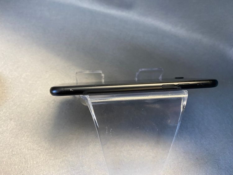 ���ʡ������ǡ�SIM�ե꡼��iPhoneSE �������� 64GB �֥�å� ��