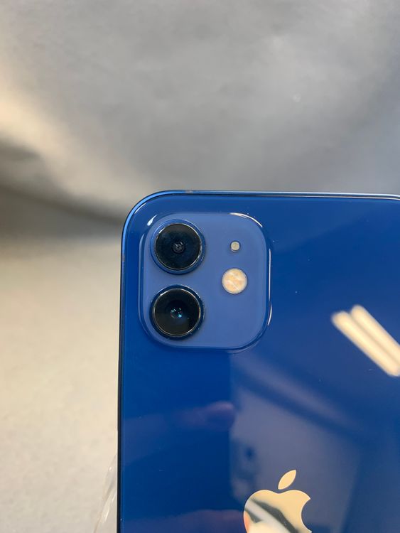 Ķ���ʡ������ǡ�SIM�ե꡼��iPhone12 64GB �֥롼��