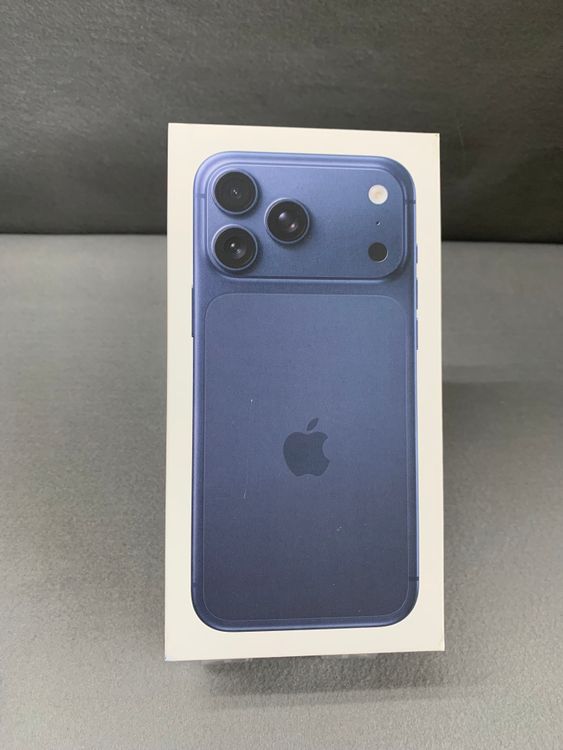 ����̤���� Apple���ȥ��� SIM�ե꡼ iPhone17 Pro Max 256GB
