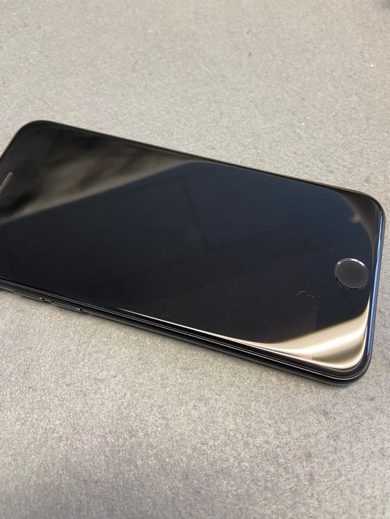���� ������ SIM�ե꡼ iPhoneSE �裲���� 64GB �֥�å���