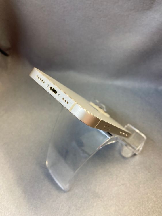 ���ʡ������ǡ�SIM�ե꡼��iPhone13�� 128GB���������饤�ȿ�