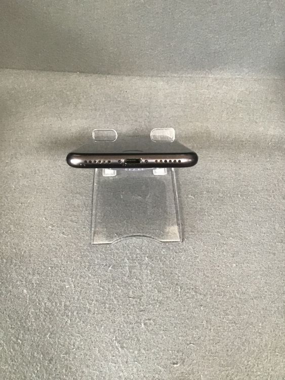 ʡǡSIMե꡼iPhone8 64GB ڡ쥤