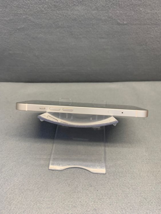 Ķ���� ������ SIM�ե꡼ iPhone13 256GB �������饤�ȿ�