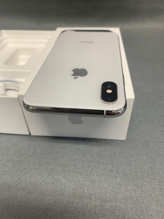 ���ʡ������ǡ�SIM�ե꡼��iPhone Xs�� 256GB ����С���