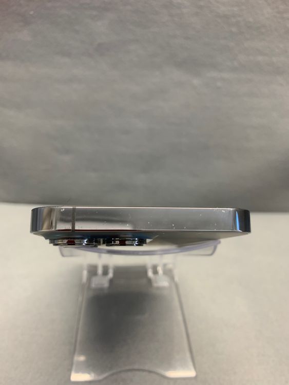 ���ʡ������ǡ�SIM�ե꡼��iPhone13 Pro 256GB  ����ե����ȿ�