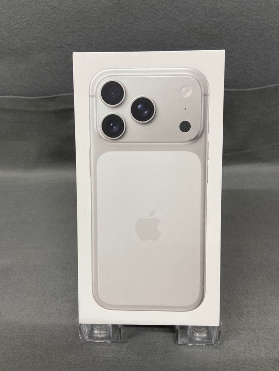 ����̤���� Apple���ȥ��� SIM�ե꡼ iPhone17 Pro 256GB ����С���