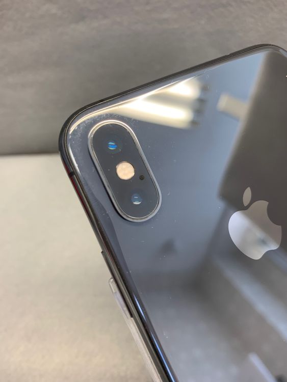 ���ʡ������ǡ�SIM�ե꡼��iPhoneXs 64GB  ���ڡ������쥤��