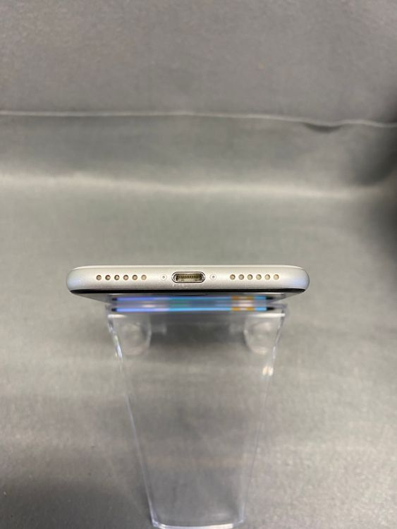 ���ʡ������ǡ�SIM�ե꡼��iPhone SE �������塡256GB �ۥ磻�ȿ�