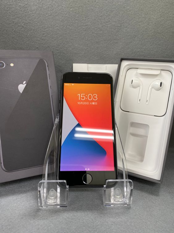 ���ʡ������ǡ�SIM�ե꡼��iPhone8��64GB ���ڡ������졼��