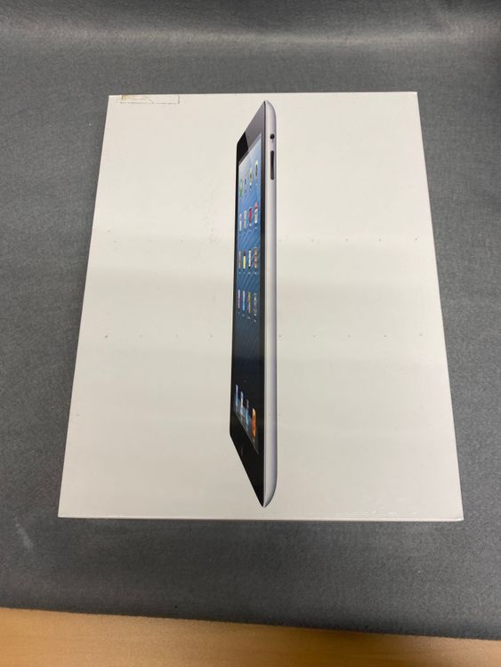 ����̤�����������ǡ�iPad ������塡Wi-Fi Cellular 16GB �֥�å���