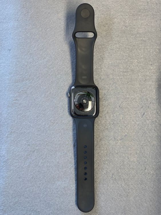 ���ʡ�Apple Watch series5 32GB 44mm S/M GPS+����顼��ǥ�