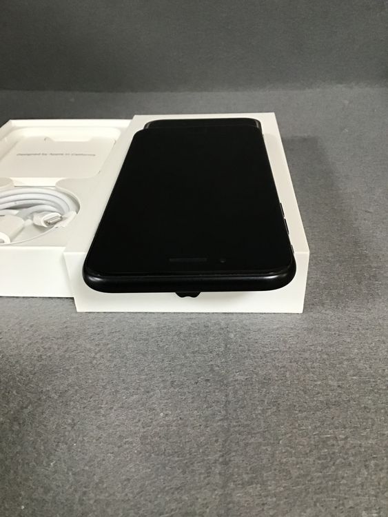 ĶʡAppleȥǡSIMե꡼iPhoneSE 2塡 128GB ֥å