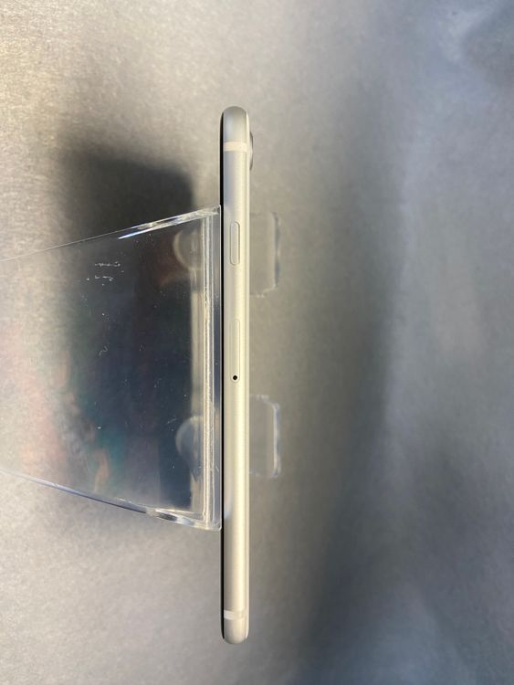 Ķ���ʡ������ǡ�SIM�ե꡼��iphoneSE �������塡64GB �ۥ磻�ȿ�