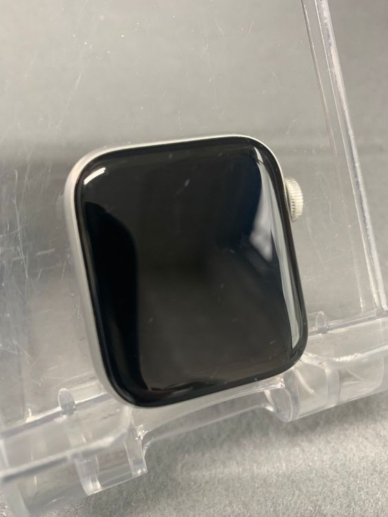 ���� Apple Watch SE ��1���� GPS��ǥ� 40mm 32GB ����С�