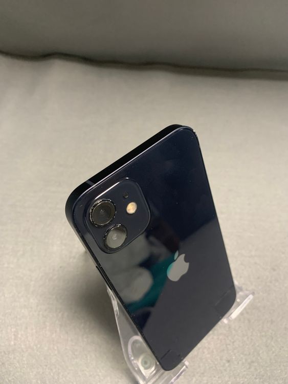 美品 国内版 SIMフリー iPhone12 128GB ブラック色
