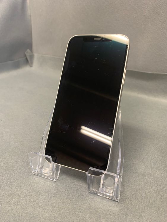 ������š������ǡ�SIM�ե꡼��iPhone12 64GB���ۥ磻�ȿ�