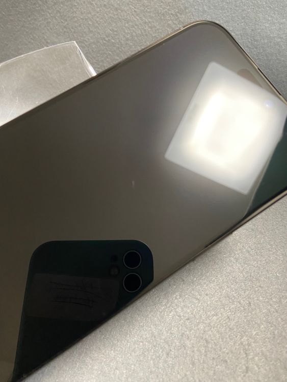 美品 国内版 SIMフリー iPhone15 Pro Max 512GB ブラックチタニウム色