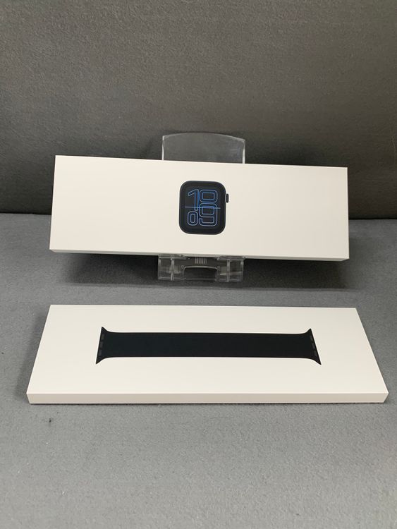 ����̤���� Apple Watch SE ��3���� GPS�� 44mm �ߥåɥʥ���