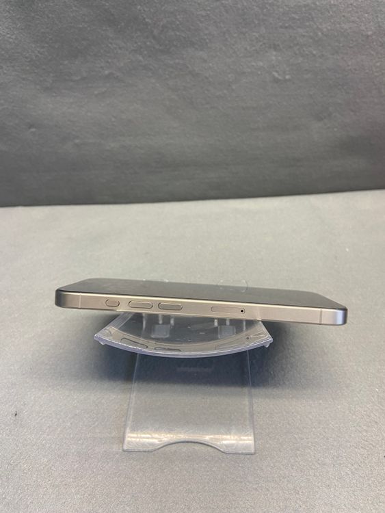 Ķ���� Apple���ȥ��� SIM�ե꡼ iPhone15 Pro 256GB