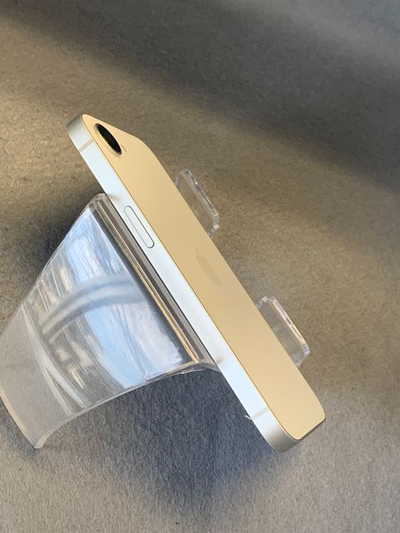 ���ʡ������ǡ�sim�ե꡼��iPhone16e 128GB �ۥ磻�ȿ�