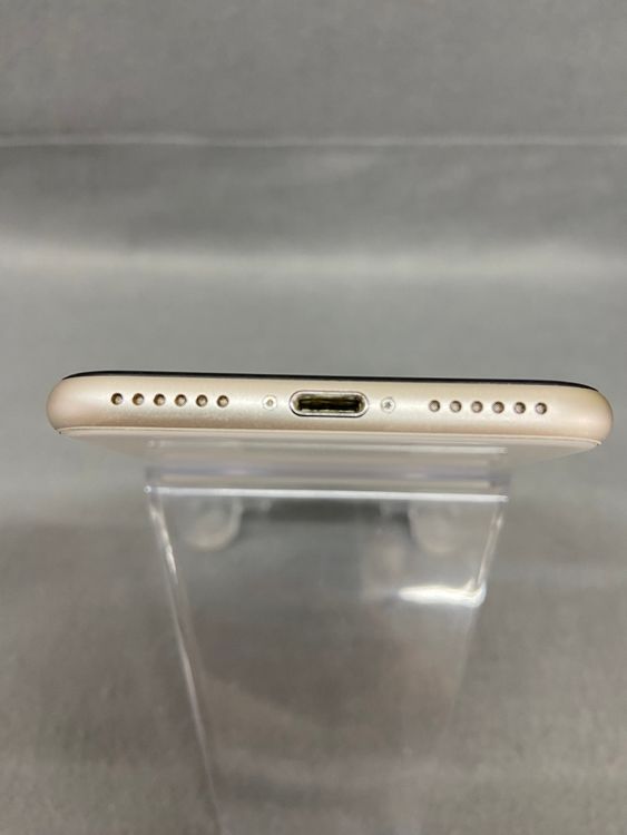 ���� ������ SIM�ե꡼ iPhoneSE ��3����128GB �������饤�ȿ�