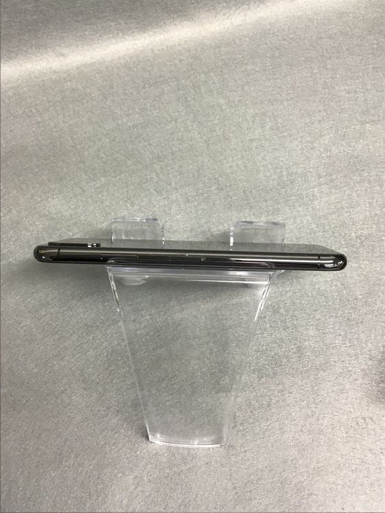 ���� ������ SIM�ե꡼��iPhoneX  64GB ���ڡ������쥤��