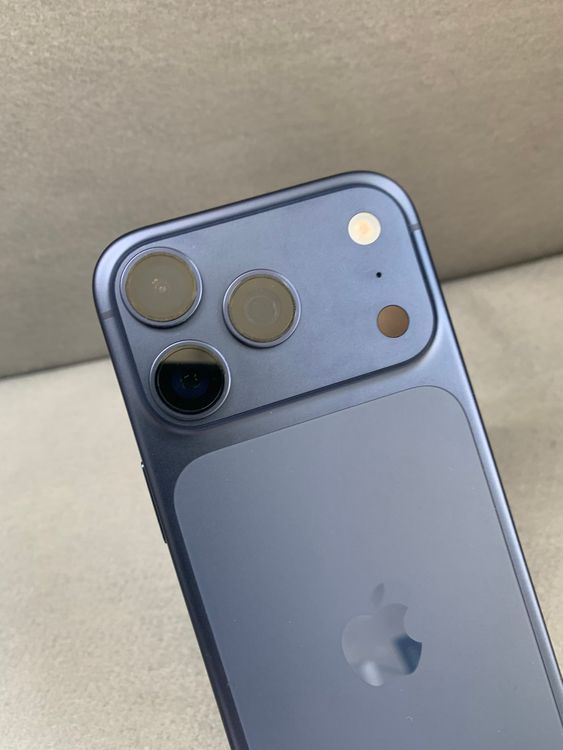 Ķ���ʡڥ����ݾڤ���۹����� SIM�ե꡼ iPhone17 Pro 256GB �ǥ����ץ֥롼��