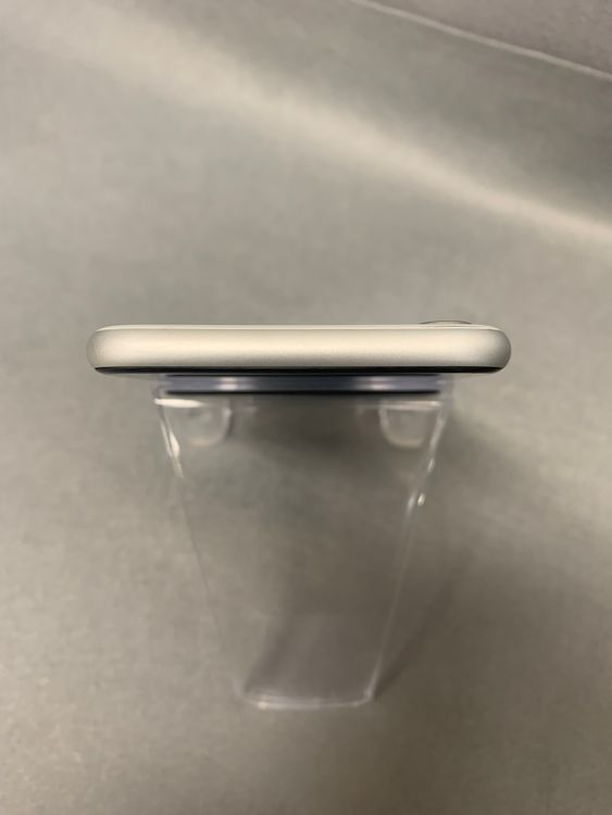 ������š������ǡ�SIM�ե꡼��iPhoneSE ��2���塡 128GB �ۥ磻�ȿ�