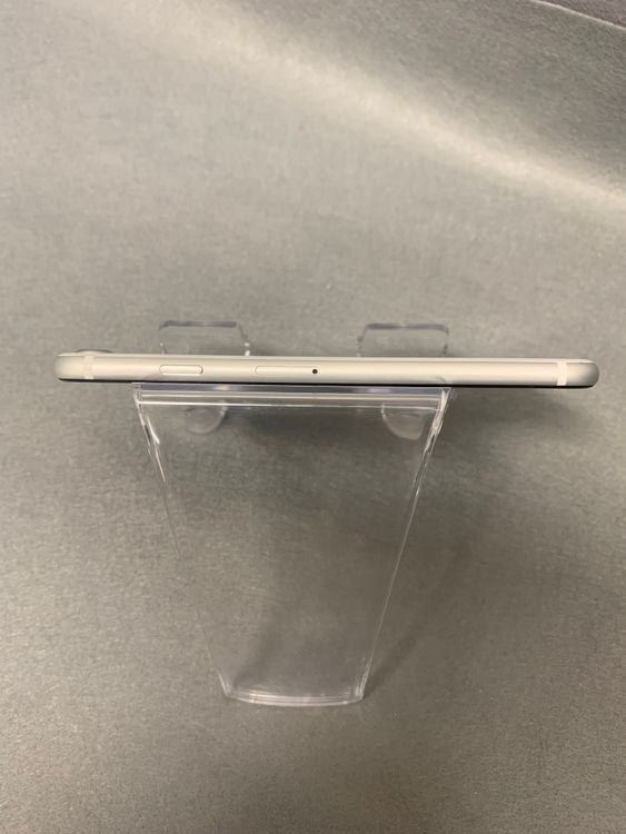 ������š������ǡ�SIM�ե꡼��iPhoneSE ��2���塡 128GB �ۥ磻�ȿ�