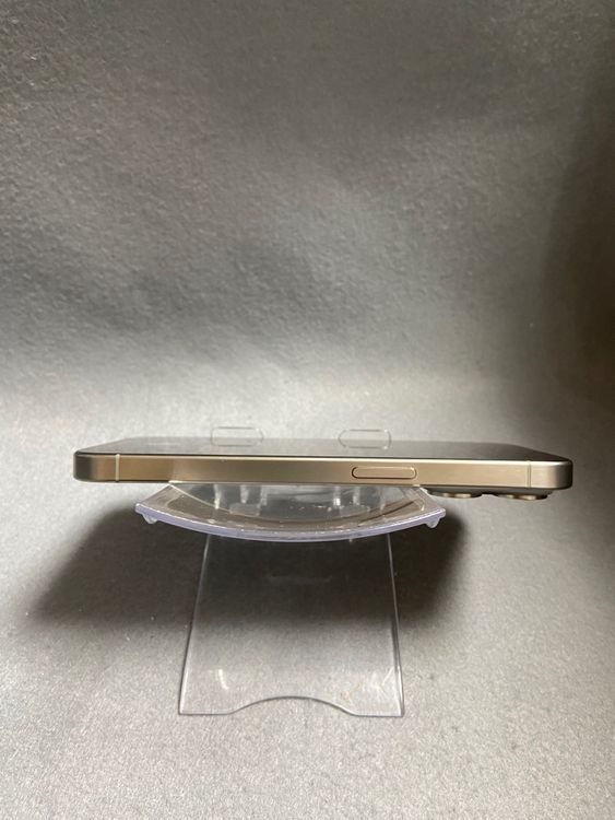 Ķ���ʡ�Apple���ȥ��ǡ�SIM�ե꡼��iPhone15 Pro 128GB �ʥ���������˥���