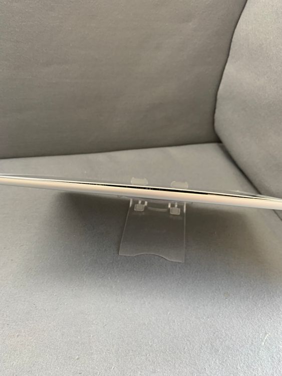 ��� ������ SIM�ե꡼ Cellular�� iPad Air ��2���� 32GB ����С���