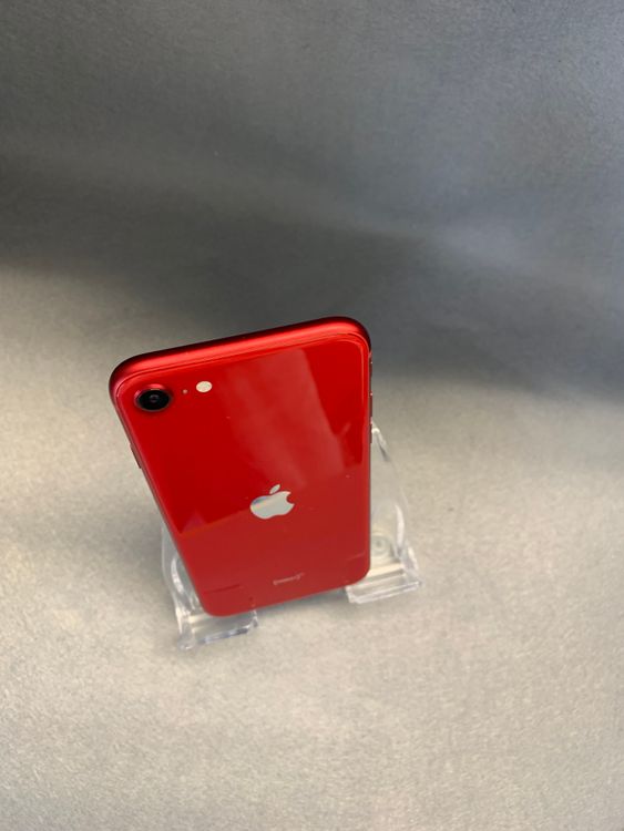 ����Ʊ�� ������ SIM�ե꡼ iPhoneSE ��3���� 64GB ��åɿ�