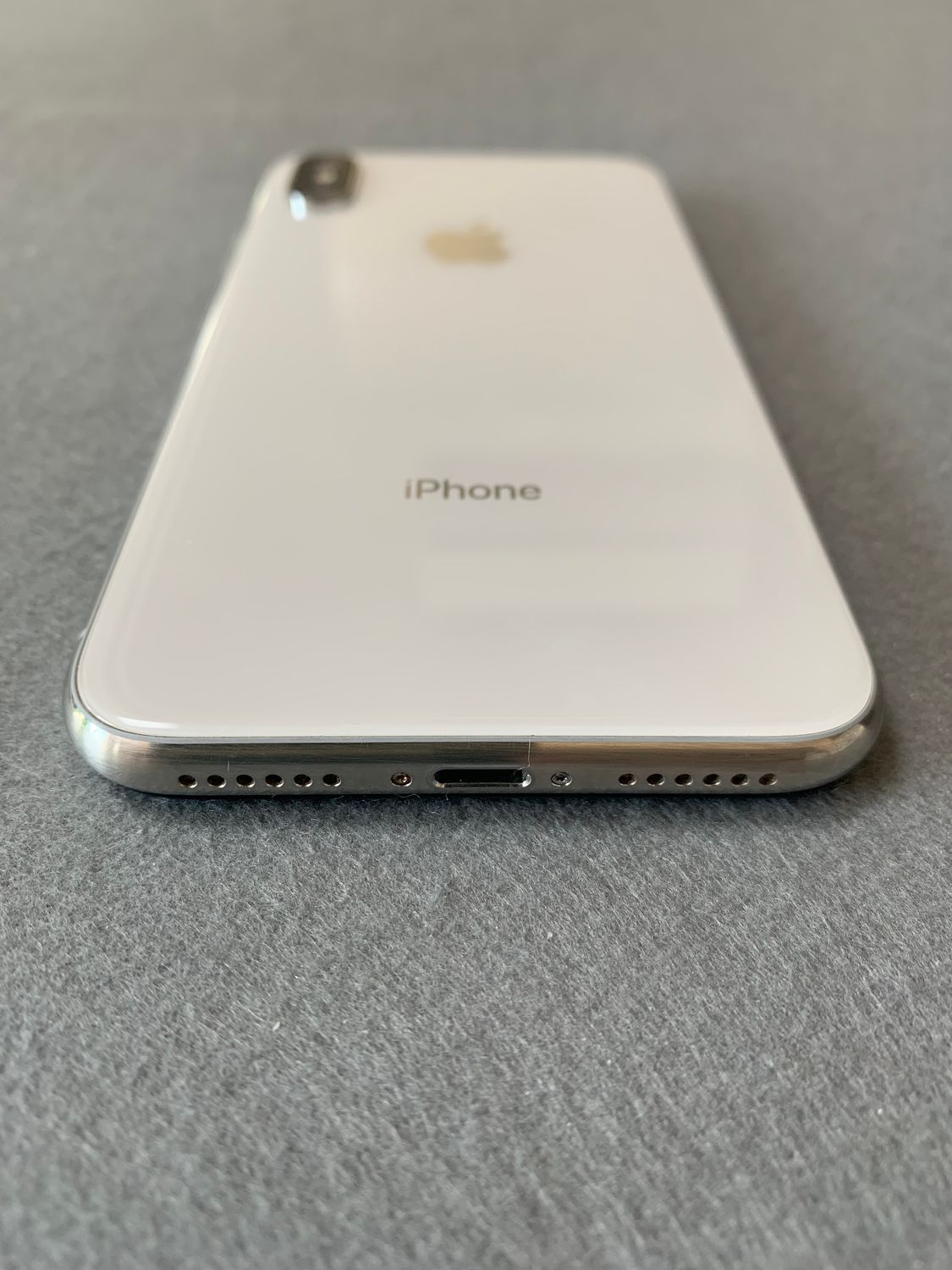 ムスビー｜美品 Appleストア版 SIMフリー iPhoneX 256GB シルバー色 