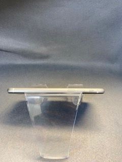 ���ʡ������ǡ�SIM�ե꡼��iPhoneSE�������塡64GB�ۥ磻�ȿ�