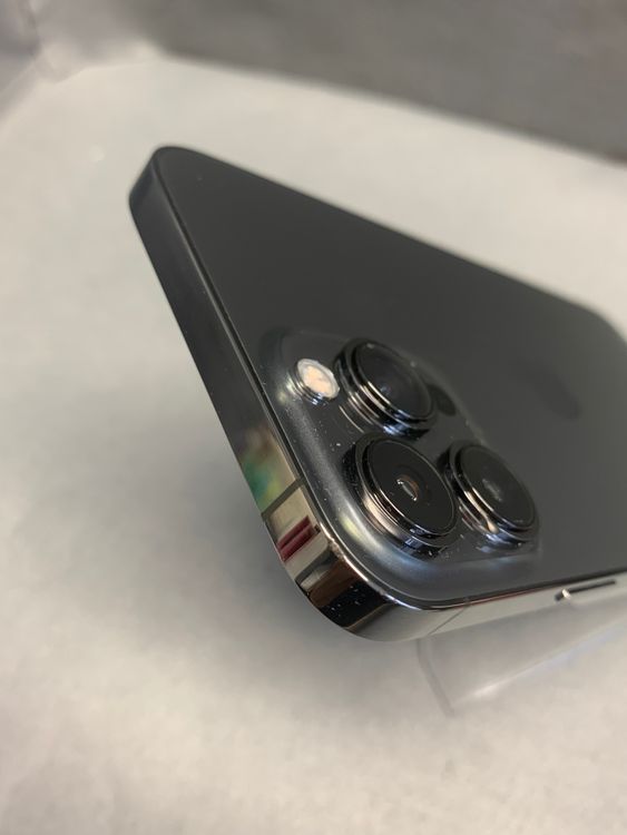 ���ʡ������ǡ�SIM�ե꡼��iPhone13 Pro Max 128GB  ����ե����ȿ�