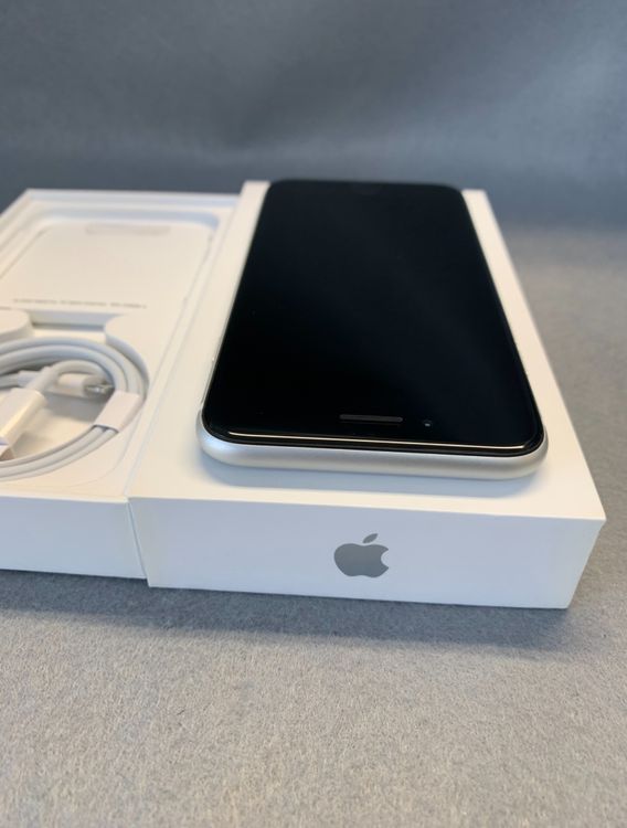 Ķ���� Apple���ȥ��� SIM�ե꡼ iPhone SE2  128GB �ۥ磻�ȿ�