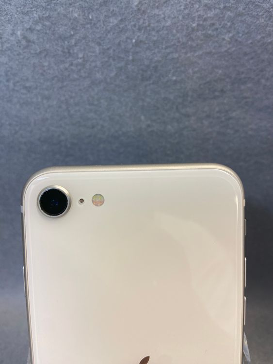 ���ʡ������ǡ�SIM�ե꡼��iPhoneSE ��3���塡64GB �������饤�ȿ�