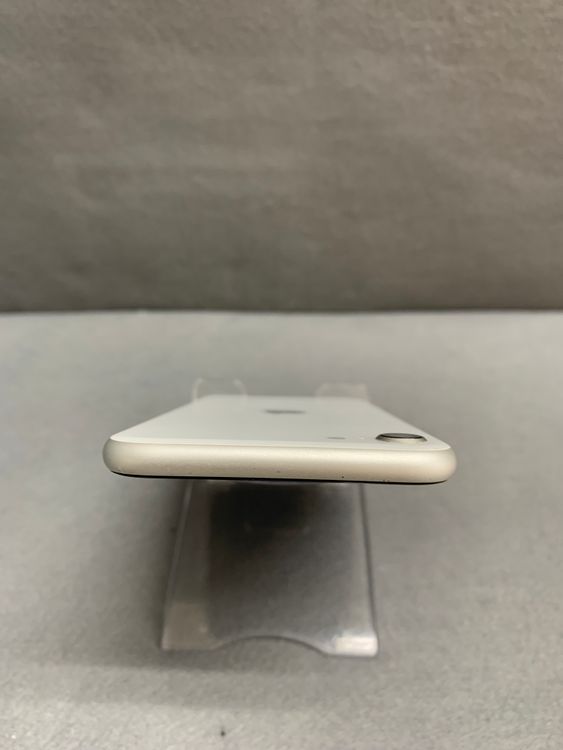 Ķ���� Apple���ȥ��� SIM�ե꡼ iPhoneSE �裲���� 256GB �ۥ磻�ȿ�