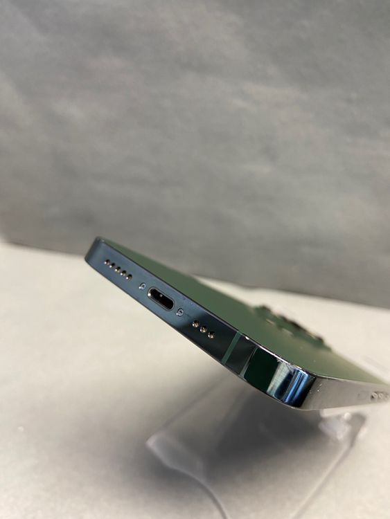 ���ʡ������ǡ�SIM�ե꡼��iPhone13 Pro 256GB ����ѥ��󥰥꡼��