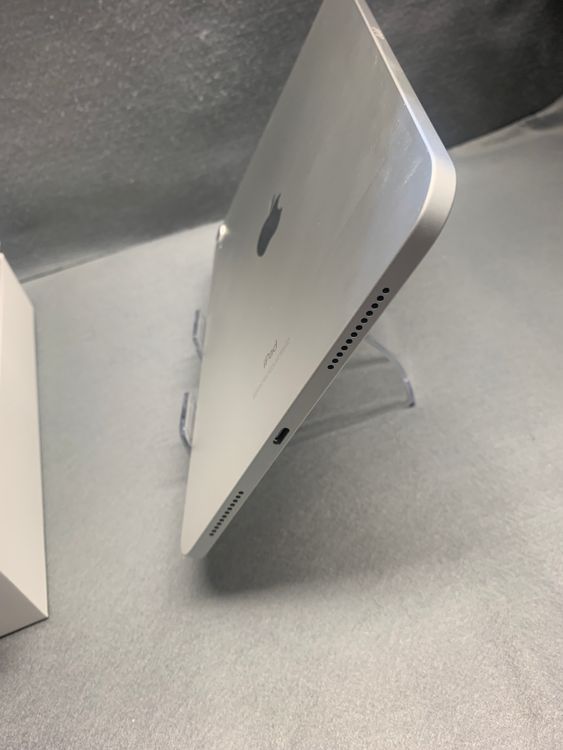Ķ���ʡ�iPad ��10���塡64GB Wi-Fi�ǡ�����С������Хåƥ꡼96%