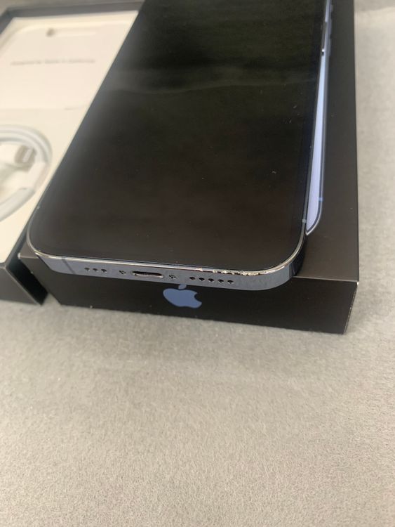 ���� Apple���ȥ��� SIM�ե꡼ iPhone13 Pro 256GB ������֥롼��