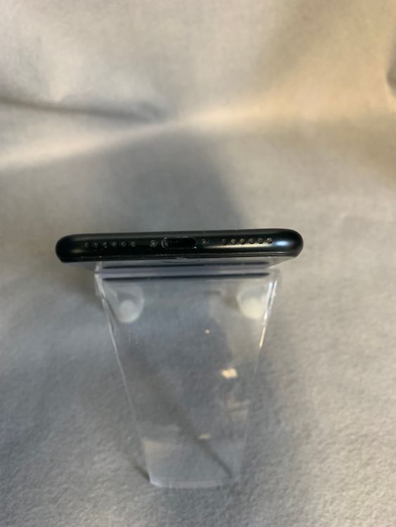 ���ʡ������ǡ�SIM�ե꡼��iPhoneSE �軰���� 64GB �ߥåȥ饤�ȿ�